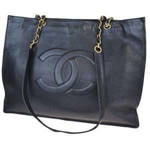 Chanel Leather Shoulder Bag